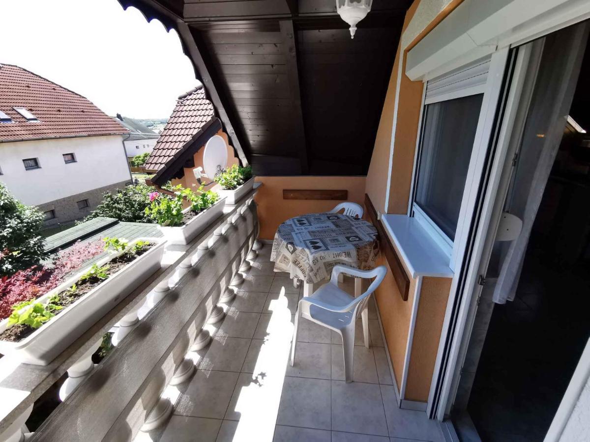 Apartment In Heviz/Balaton 18913 Kültér fotó